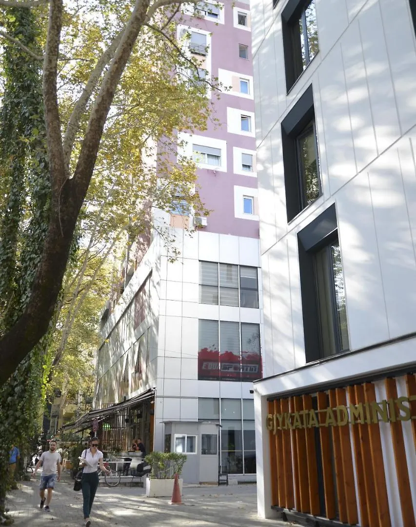 Haris Apartments 티라나 0*,